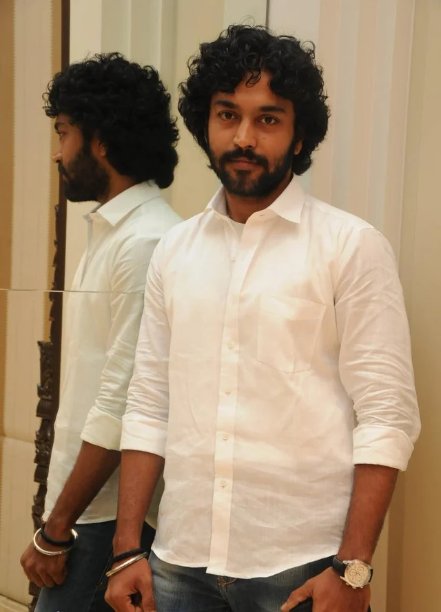 இந்த வருஷம் சும்மா தெறிக்கவிடணும்...ஹீரோக்களின் ஜாலி தீபாவளி ப்ளான்!