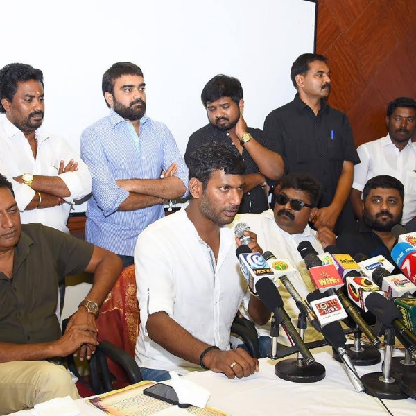 vikatan%2F2019-05%2F6142c308-f7aa-44a1-800e-d4a830f2fd0a%2F86876_thumb vikatan%2F2019-05%2F6142c308-f7aa-44a1-800e-d4a830f2fd0a%2F86876_thumb தயாரிப்பாளர்கள் சங்கம் சிம்பு, ராதாரவி, வைரமுத்து, விஷால், பாலா! அரையாண்டில் தமிழ் சினிமா சந்தித்த பிரச்னைகள் சிம்பு, ராதாரவி, வைரமுத்து, விஷால், பாலா! அரையாண்டில் தமிழ் சினிமா சந்தித்த பிரச்னைகள் vikatan 2F2019 05 2F6142c308 f7aa 44a1 800e d4a830f2fd0a 2F86876 thumb