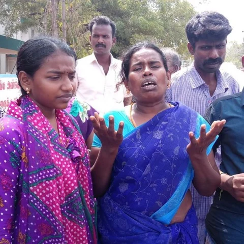 `உங்கள் கணவர் இறந்து இரண்டு வரங்கள் ஆகிவிட்டன' - மலேசியாவிலிருந்து மனைவிக்கு வந்த அதிர்ச்சி போன்கால்!