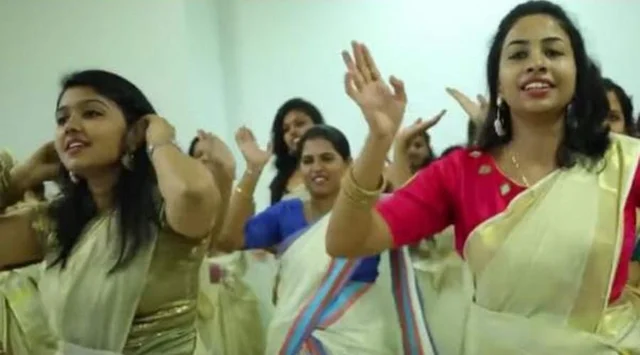 ஜோதிகாவின் ’ஜிமிக்கி கம்மல்’ டான்ஸ் - 'ஷெரில் வெர்ஷனை மிஞ்சுமா?