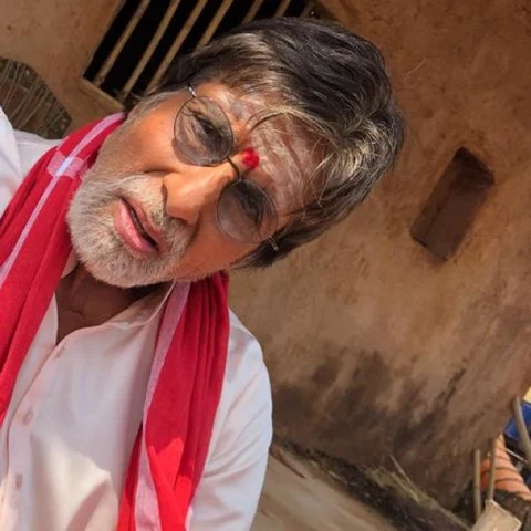வேட்டி சட்டையில் கலக்கும் அமிதாப் பச்சன்! - `உயர்ந்த மனிதன்’ ஷூட்டிங் ஸ்பாட் ஸ்டில்ஸ்
