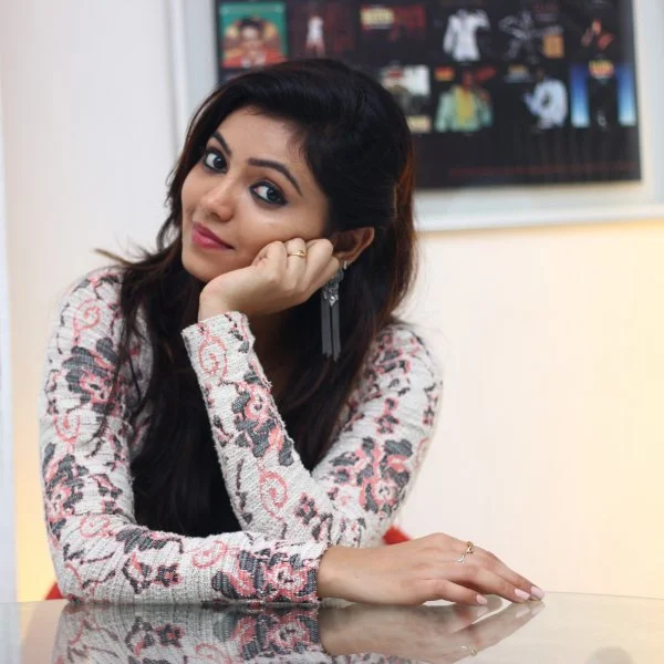 Athulya ravi