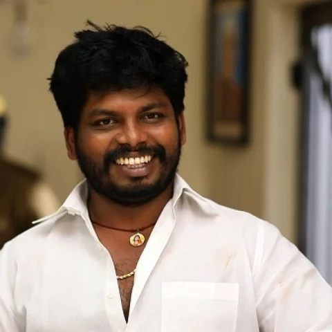 `` `சின்னத்திரையின் டி.ராஜேந்தர்'னு சொல்லிட்டுத் திரியிறேன்.... ஏன் தெரியுமா?" - `முள்ளும் மலரும்' முனீஸ் ராஜா