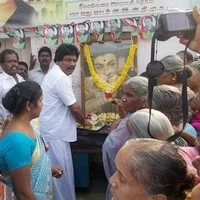 எம்ஜிஆர் பிறந்தநாள்: அ.தி.மு.க.வினர் கொண்டாட்டம்!