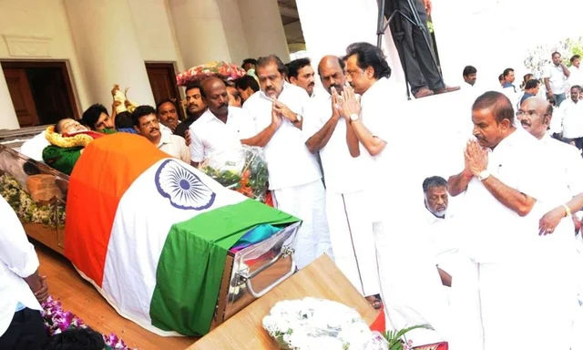 எம்.ஜி.ஆர். இறந்த அன்று.... ஜெயலலிதா இறந்த அன்று... சென்னையில் சட்டம்-ஒழுங்கு எப்படி இருந்தது?