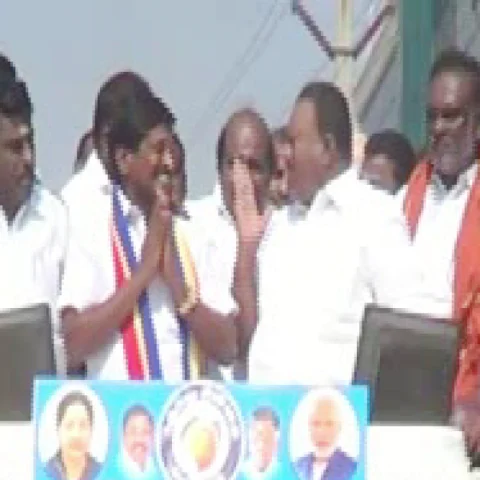 ``மாங்கனிக்குப் பதிலாகத் தாமரைக்கு வாக்குக் கேட்ட பா.ஜ.க நிர்வாகி” - அமைச்சர் அப்செட்