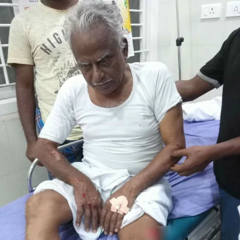 தமிழ்த்தேசியப் பேரியக்கத் தலைவர் பெ.மணியரசன் மீது தாக்குதல்... மருத்துவமனையில் அனுமதி!