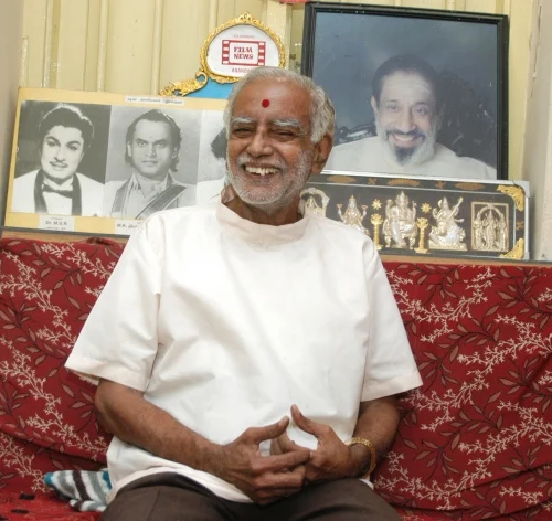 பிஆர்ஓ தொழிலில் போட்டி இருக்கலாம் குரோதம் வேண்டாமே! - நிகில்முருகன் வருத்தம்