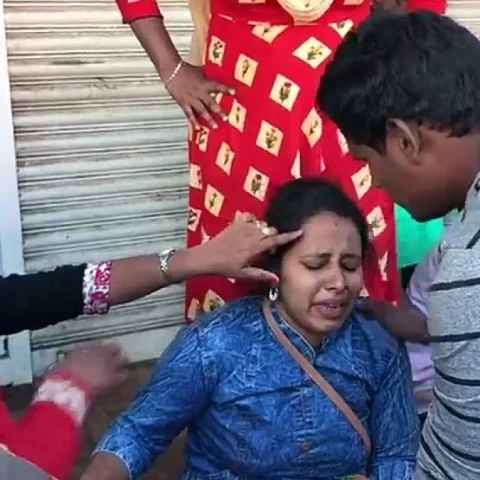 சுற்றுலாப் பயணிகளை பதறவைத்த விபத்து! - அலட்சியத்தில் ஊட்டி நகராட்சி நிர்வாகம்