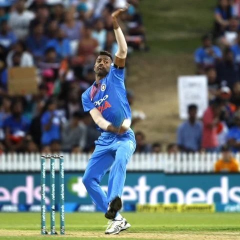 ஆஸ்திரேலியத் தொடரில் காயம் காரணமாக ஹர்திக் பாண்ட்யா விலகல்! - ஜடேஜா அணியில் சேர்ப்பு