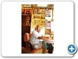 எளியோர் வாழ்க்கையை எழுத்தில் வடித்த எழுத்துச் சிங்கத்தின் புகைப்பட ஆல்பம் !