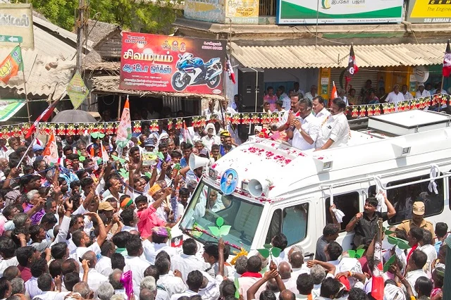 சிவபதியின் கடுப்பு; அந்த 5 ஒ.செ-க்கள்; வேந்தரின் கரன்ஸி! - பெரம்பலூர் கள நிலவரம் என்ன?