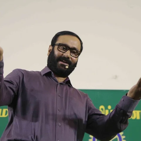 ``ஓவியாவுக்குப் போட்ட ஓட்டு உங்களுக்குப் போட்டிருந்தால் என்ன செய்வீர்கள்?" அன்புமணியிடம் கேட்ட மாணவர்