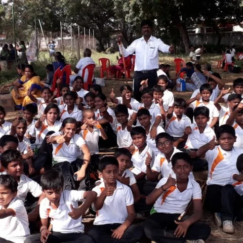 ‘7 மணிநேரத் தொடர் சிலம்பாட்டம்; அசத்திய குட்டீஸ்’ - மதுரையில் புதிய உலக சாதனை முயற்சி
