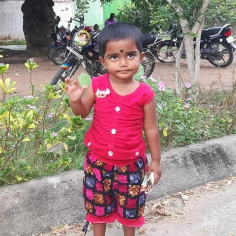ஒரு லட்சம் பரிசு; கை கொடுத்த லதா ரஜினி! - சிறுமி ஹரிணியை மீட்க நடந்த 115 நாள் போராட்டம்
