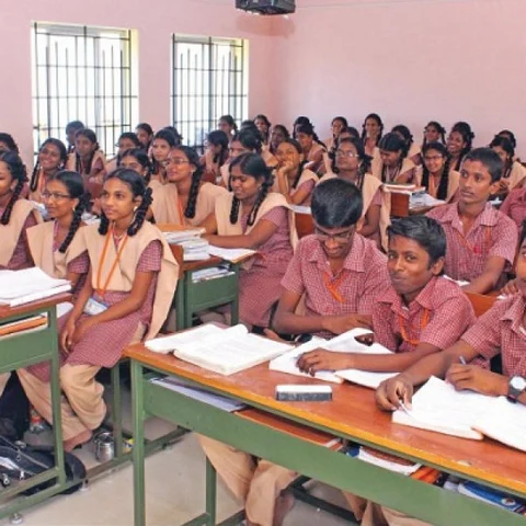 ''தெரிந்ததை முதலிலும் தெரியாததை அடுத்ததும் ரிவைஸ் செய்யுங்கள்!'' - பொதுத்தேர்வு டிப்ஸ் #PublicExamTips