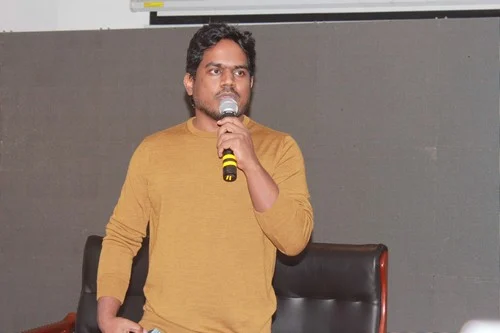 எனக்கு என் அப்பா போட்டியா? யுவன் சங்கர்ராஜா பரபரப்புப் பேட்டி