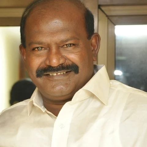 ''சரத்குமாருக்கு பணம் மட்டுமே குறிக்கோள்!'' - என்ன சொல்கிறார் முன்னாள் நண்பர்?
