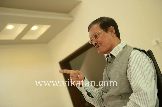`இந்த 'ஆஸ்கர்', பேசத் தயங்கிய விஷயங்களைப் பேசவைக்கும்!’- `நாப்கின்’ முருகானந்தம்