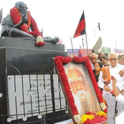 பெரியார் சிலைக்கு மு.க.ஸ்டாலின் மரியாதை