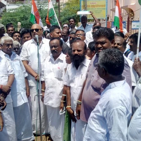 `தொடங்கி பத்து நாள் கூட ஆகாத கம்பெனிக்கு அறுபதாயிரம் கோடி கான்ட்ராக்ட்!' - கார்த்தி சிதம்பரம்