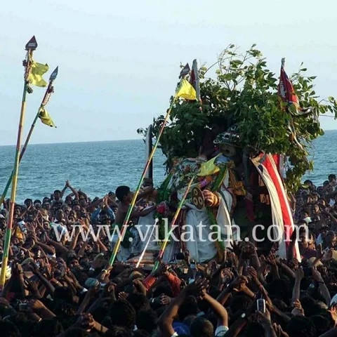 அசுரர்களை வென்று அமரர்களைக் காத்த செந்திலாண்டவர் - திருச்செந்தூர் கந்தசஷ்டி வைபவம்!