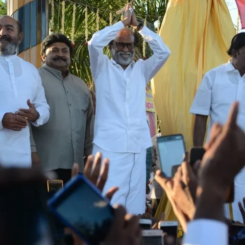 அரசியல் கட்சி அறிவிப்பு எப்போது, ரஜினி மனதில் என்ன இருக்கிறது?