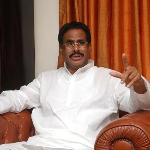 சிறுநீரகம், கல்லீரல் தானத்துக்காக காத்திருக்கும் நடராஜன்! விரிவான மெடிக்கல் ரிப்போர்ட்