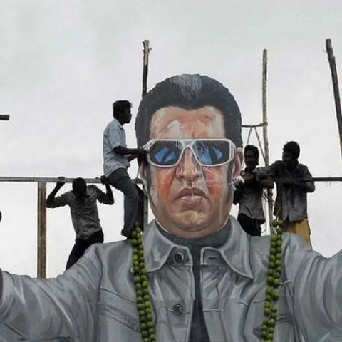 ''ரஜினி, அஜித், விஜய் ரசிகர்களால் எப்போதும் தொல்லைதான்!' - குமுறும் பால் முகவர்கள் சங்கம்