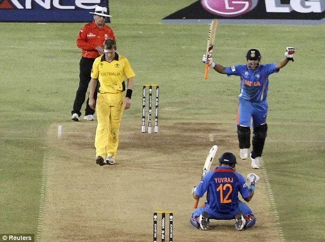 வெற்றிக் கொண்டாட்டத்தில் யுவி - ரெய்னா