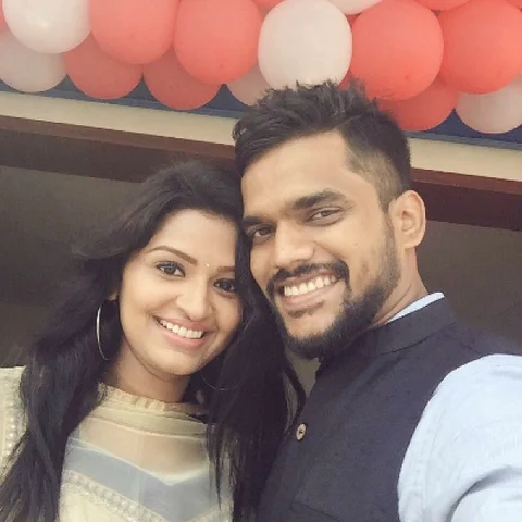 “எனக்கு அம்மாவாக வந்தவள் ஆனந்தி..!” - அஜய்-ஆனந்தி கல்யாண டூயட்