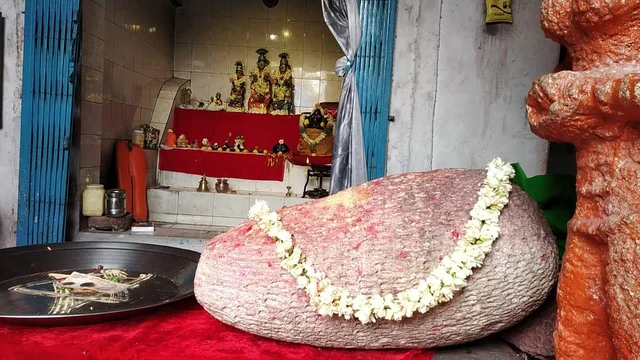 அட இதுதான் அந்த `மிதக்கும் கல்’ ரகசியமா! - ராம்நாடு ட்ரெண்ட்ஸ் #MyVikatan