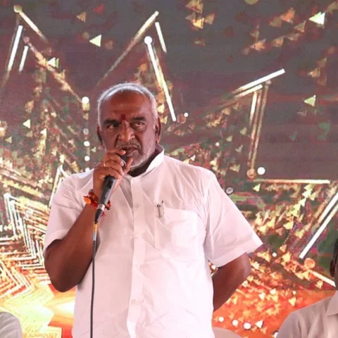 ` சபரிமலை சென்றதற்காக என் மீது வழக்கு போட்டால் போடட்டும்’ - பொன்னார் ஆவேசம்!