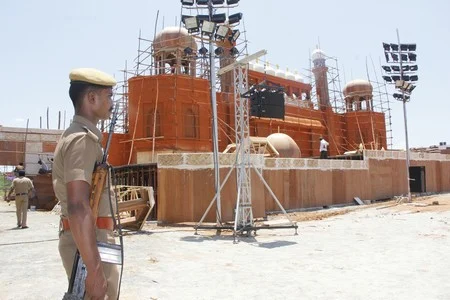 மோடியின் உயிருக்கு குறி : உளவுத் துறை எச்சரிக்கையால் திருச்சியில் பலத்த பாதுகாப்பு!