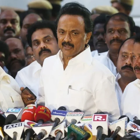 சட்டப்பேரவை சிறப்புக் கூட்டத்தை நாளையும் நீட்டித்திருக்க வேண்டும்! - ஸ்டாலின்