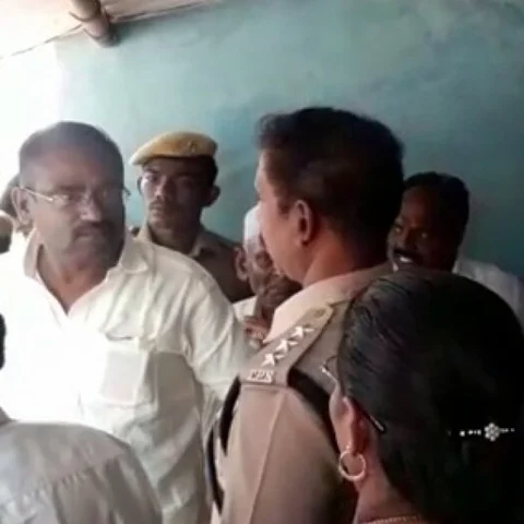 `கலெக்டர் வந்தாகணும்; இல்லேனா, சி.எம்.முக்கும் பிரஷர் கொடுப்பேன்!' - சப்-கலெக்டரை மிரட்டிய அ.தி.மு.க முன்னாள் எம்.எல்.ஏ