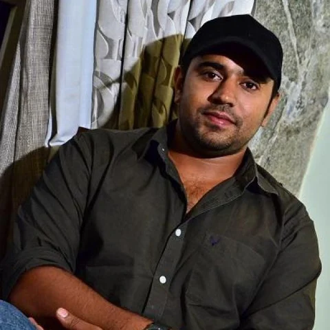 `என் மாநில மக்கள் நிலைமை மனதைப் பிசைகிறது' - நிவின் பாலி உருக்கம்!