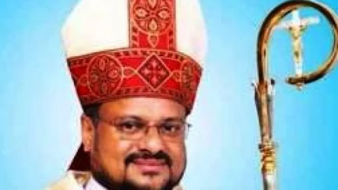 பாலியல் புகாரில் சிக்கிய பிஷப் பிராங்கோ முளய்க்கல்