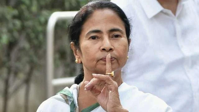 காலாவதியாகும் பிரதமருடன் பேச விருப்பமில்லை - மேற்கு வங்க முதல்வர் மம்தா அதிரடி
