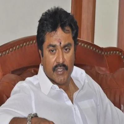 சரத்குமார் மீது காவல்துறையில் புகார், பண மோசடி குற்றச்சாட்டு