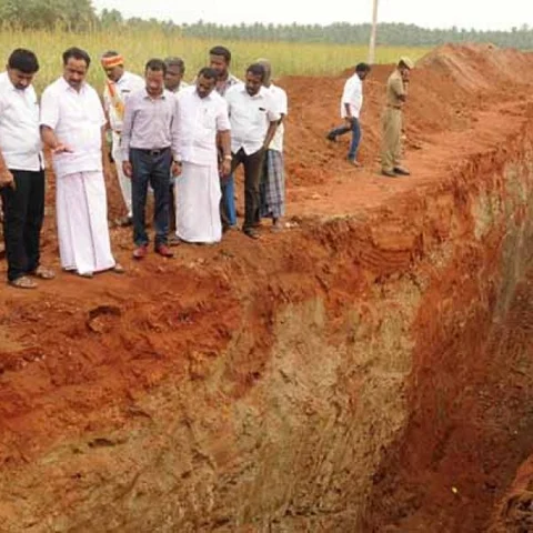 `நிலத்தடி நீரின் உவர்ப்புத்தன்மையை போக்க 50 லட்சம் செலவில் வாய்க்கால் விஸ்தரிப்பு’ - அமைச்சர் எம்.ஆர்.விஜயபாஸ்கர்