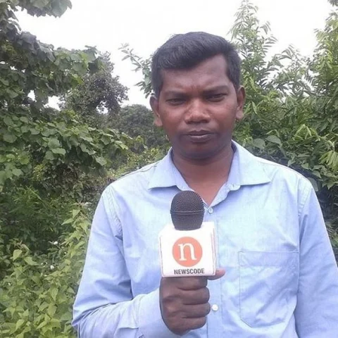 பழங்குடியினரின் போராட்டம் பற்றி எழுதிவந்த நிருபர் அமித் கொலை!