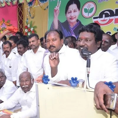 1000 கோடிக்கு 'நோ', 1500க்கு 'ஓகே'..!- கருணாஸ் என்ன சொல்கிறார்..?