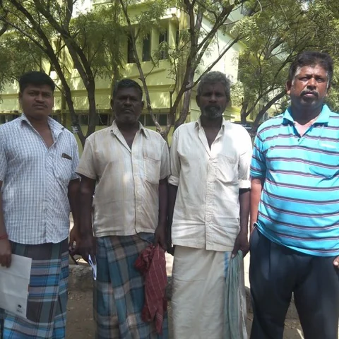 `எங்க தூக்கமே போச்சு!’ - தனியார் ஆலைக்கு எதிராக விவசாயிகள் புகார்
