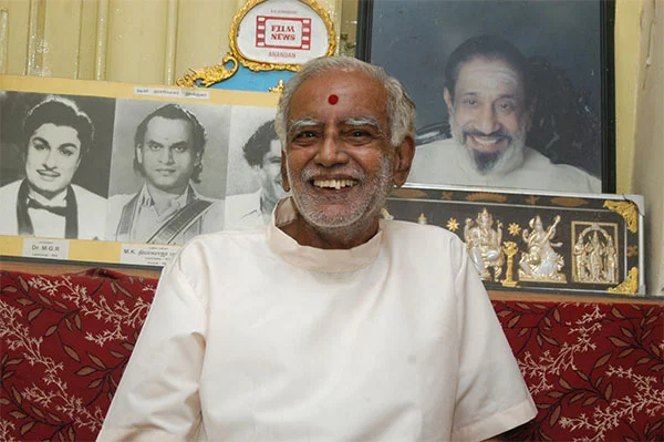பிலிம் நியூஸ் ஆனந்தன் மரணம்- ஜெயலலிதா இரங்கல், விஜயகாந்த் நேரில் அஞ்சலி