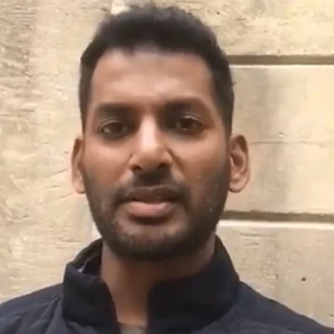 ``என் அண்ணன் பிரகாஷ்ராஜுக்கு விசில் போடுங்க" - விஷால் வெளியிட்ட வீடியோ!