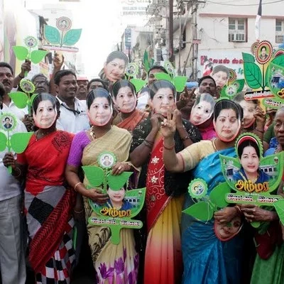 அன்று நல்ல நேரம்... இன்று எமகண்டம்... அதிமுகவின் ஆச்சர்ய பேரணி!