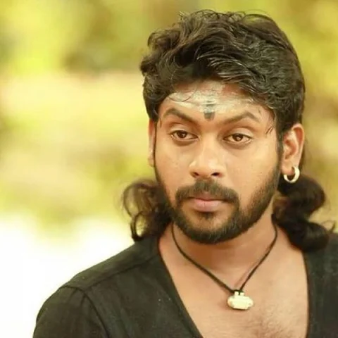 ``எனக்கு விக் வெச்சப்ப `முத்து' பட வடிவேலு மாதிரியே இருந்தேன்!" - ரியோ