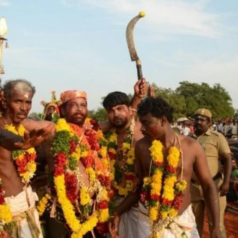 தேரிக்குடியிருப்பு கள்ளர் வெட்டுத் திருவிழா! - தூத்துக்குடியில் குவிந்த ஆயிரக்கணக்கான பக்தர்கள்