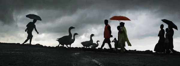 "தன்னம்பிக்கை வானளவு... மீள்வோம்தன்னாலே!'
